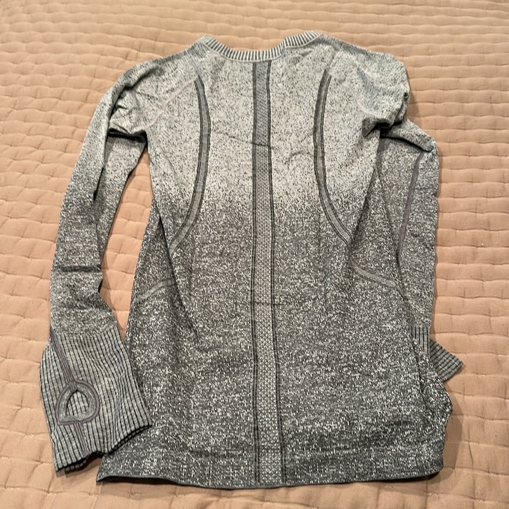 Lululemon Swiftly tech Longsleeve crew - Picture 3 of 3